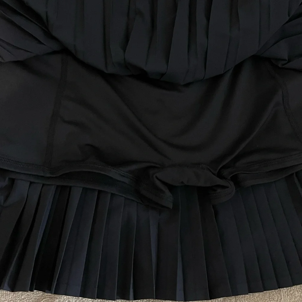 ALO Yoga Black A-Line Pleated Skirt